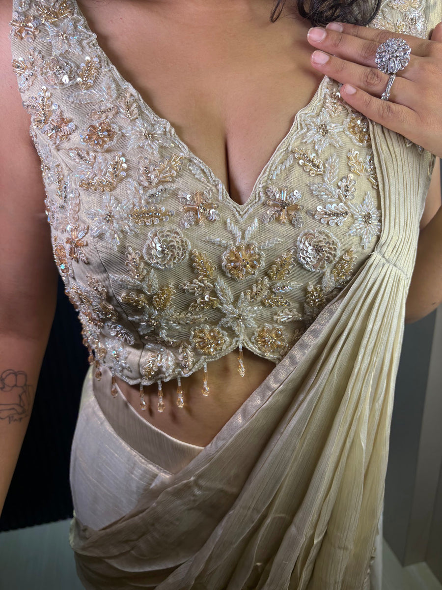 Ivory Pre-Draped Saree With Cutdana Sequin Blouse — dupatta detail