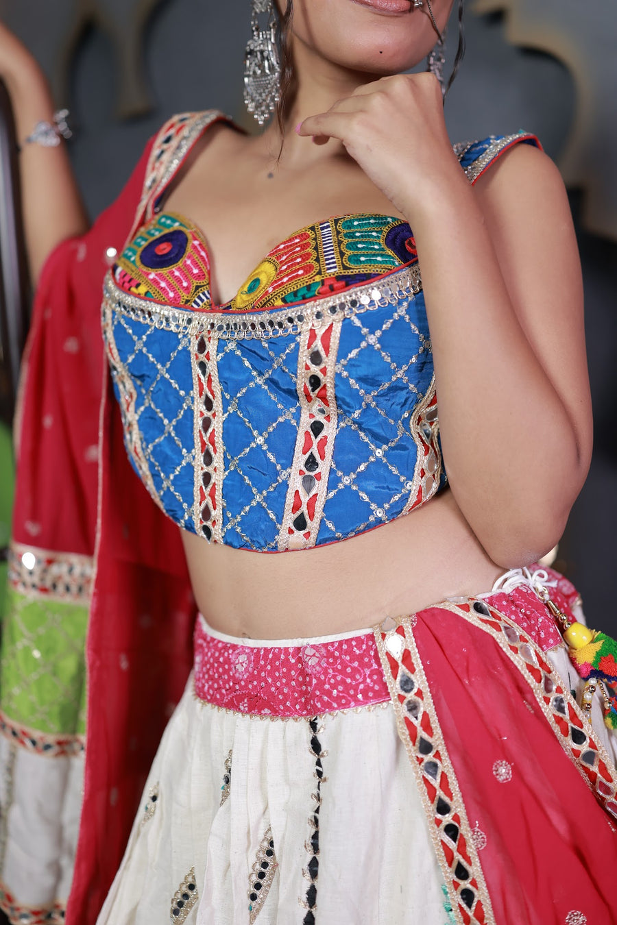 White Cotton Flared Lehenga With Mirror and Zari Work — dupatta detail